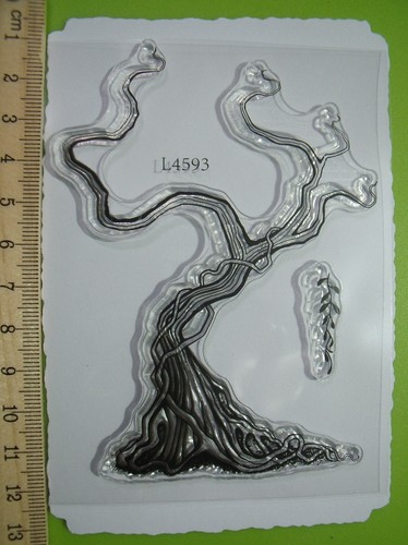 Twisted tree foliage 2 - -,